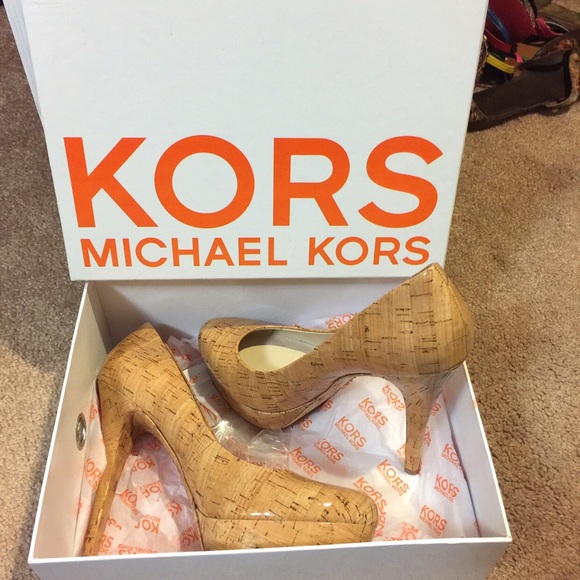 KORS Michael Kors High Heels - Picture 2 of 4